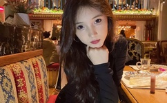 小少爷撅着屁股挨C